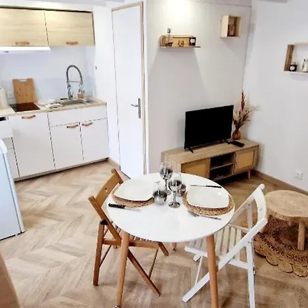 Lamaisonnette 500m Juno 度假居 *